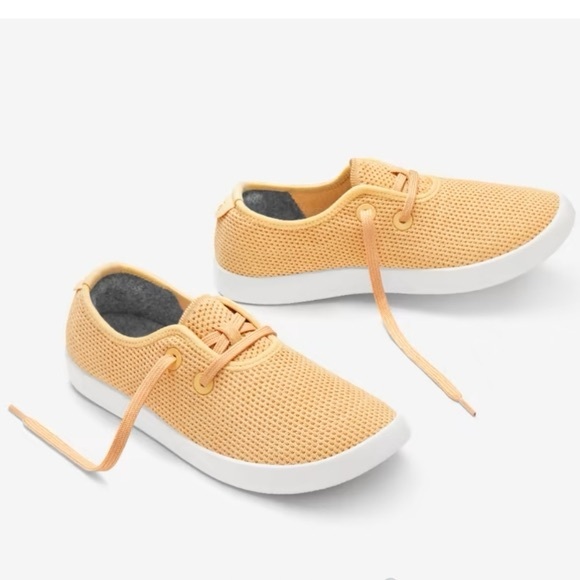 allbirds Shoes - Allbirds Tree Skippers Lux Beige Blizzard Sole | Women’s Size 6 Casual Boat Shoe